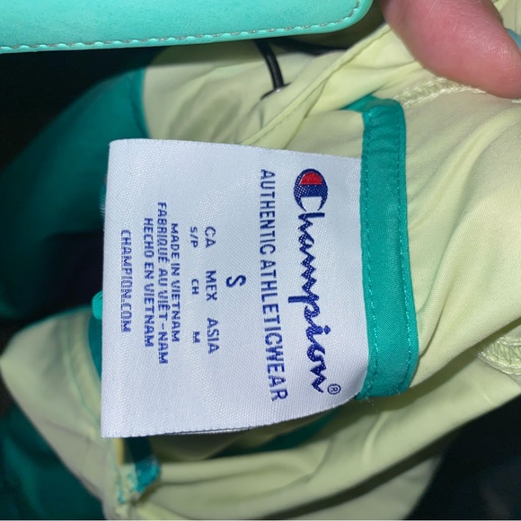 Champion Size Small Windbreaker - Picture 3 of 3